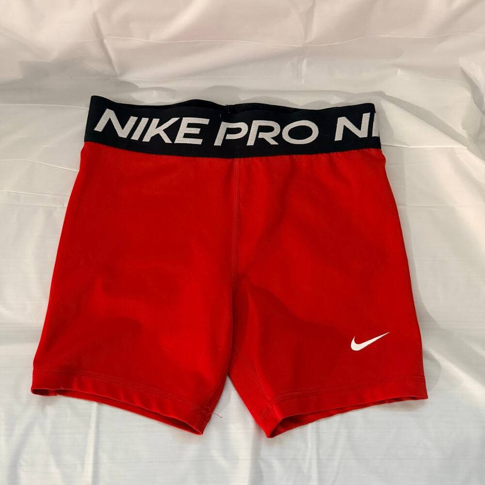 Nike Pro Shorts Girls L Red Dri-FIT Compression Training Gym Running DA1033-657